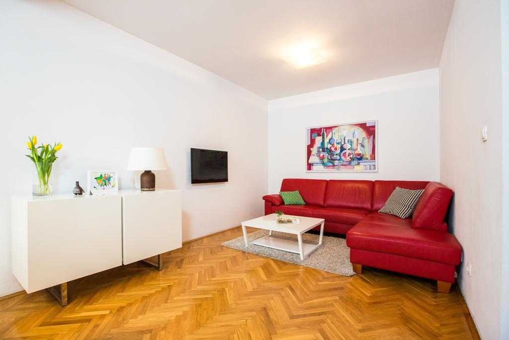 Marta Apartment *